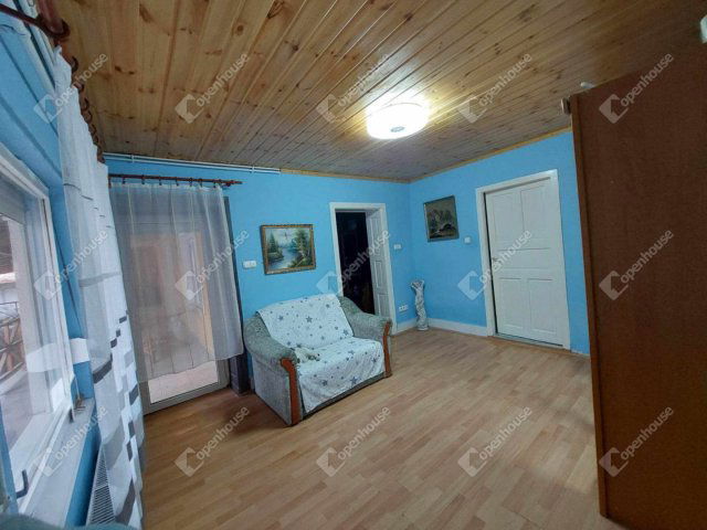 Eladó családi ház, Tóalmáson 47.5 M Ft, 5 szobás