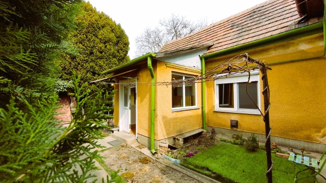 Eladó téglalakás, Budapesten, XVI. kerületben 45 M Ft, 1 szobás