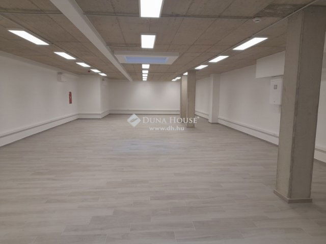 Kiadó üzlethelyiség, Debrecenben 500 E Ft / hó