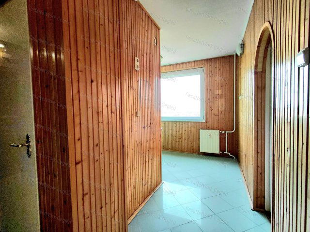 Eladó panellakás, Nagykőrösön 29.9 M Ft, 2+1 szobás