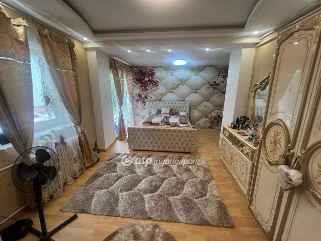 Eladó családi ház, Tápiószentmártonon 34.9 M Ft, 3 szobás