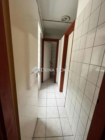 Eladó üzlethelyiség, Hőgyészen 82.55 M Ft