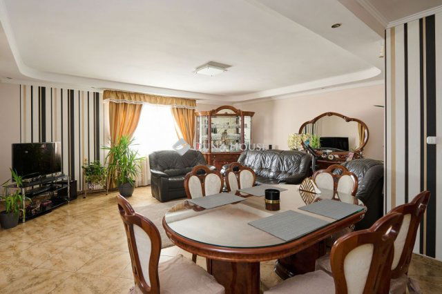 Eladó családi ház, Diósdon, Diótörő utcában 188 M Ft