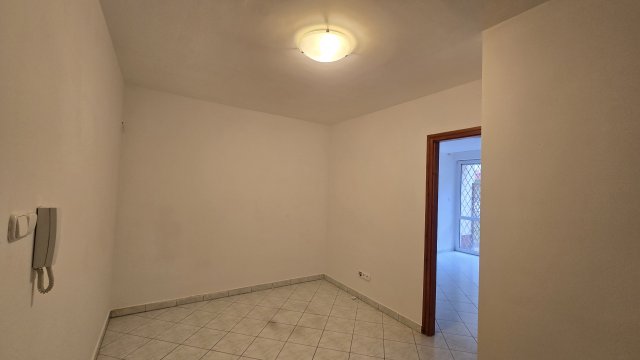 Eladó téglalakás, Budapesten, IV. kerületben, Chinoin utcában