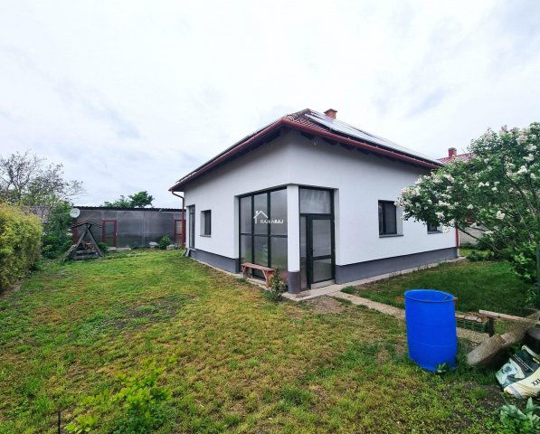 Eladó családi ház, Levélen 83 M Ft, 3 szobás