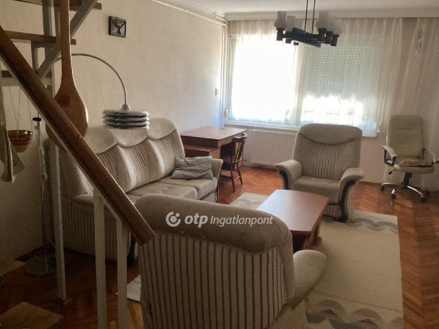 Eladó sorház, Gyulán 54 M Ft, 3+1 szobás / költözzbe.hu