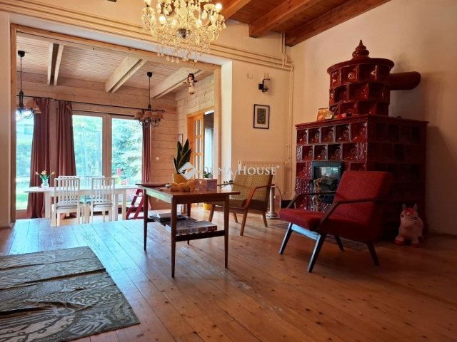 Eladó családi ház, Nagykovácsiban 174.9 M Ft, 7 szobás