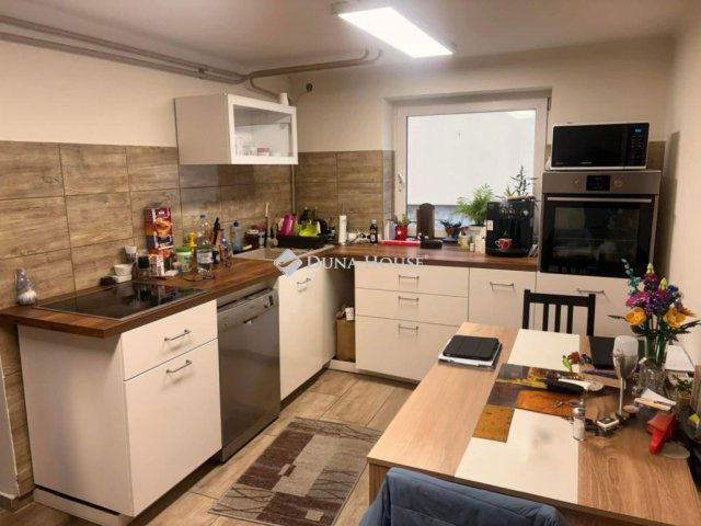 Eladó családi ház, Rábapatonán 79.9 M Ft, 5 szobás