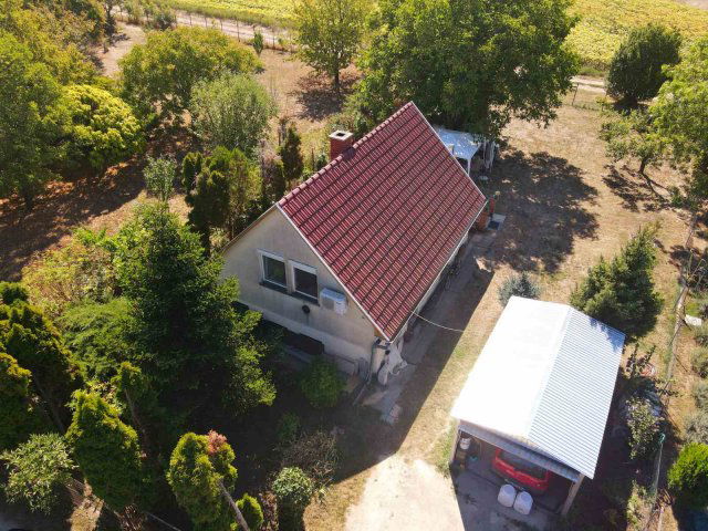 Eladó családi ház, Balatonfőkajáron 46.9 M Ft, 2 szobás