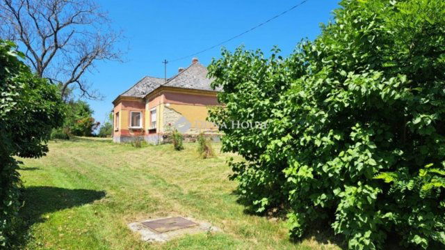 Eladó családi ház, Sümegcsehin 17 M Ft, 2 szobás