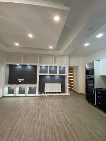 Eladó téglalakás, Budapesten, VIII. kerületben 84.9 M Ft