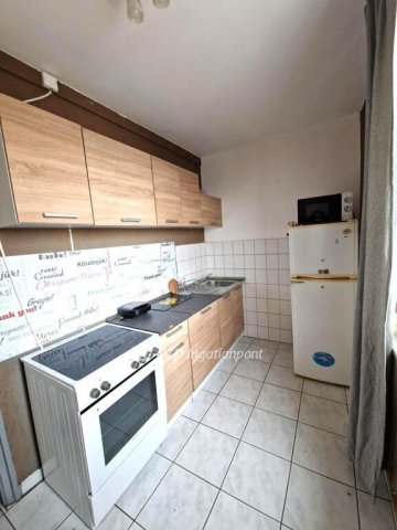 Eladó panellakás, Mosonmagyaróváron 46 M Ft, 2 szobás