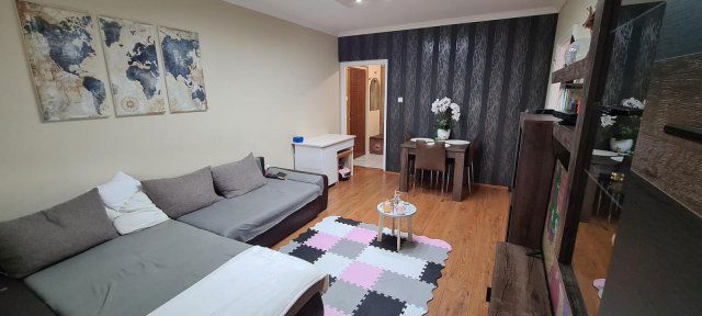 Eladó téglalakás, Nyíregyházán 44.99 M Ft, 3 szobás