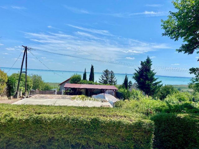 Eladó telek, Alsóörsön 129 M Ft / költözzbe.hu