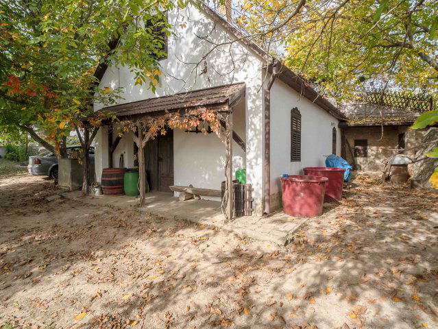 Eladó mezogazdasagi ingatlan, Bátaszéken 19.9 M Ft