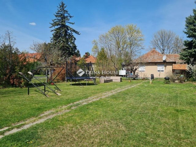 Eladó családi ház, Zamárdiban 96 M Ft, 4 szobás