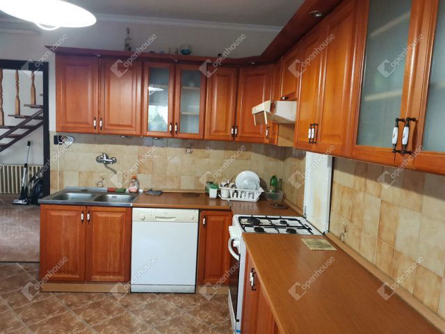 Kiadó családi ház, albérlet, Ácson 400 E Ft / hó, 6 szobás