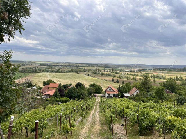Eladó telek, Csákberényben 35 M Ft / költözzbe.hu