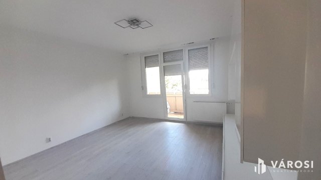 Eladó panellakás, Szombathelyen 60.9 M Ft, 3 szobás