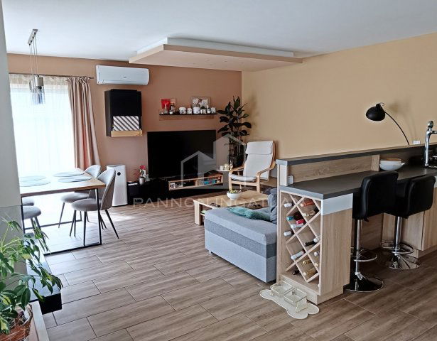 Eladó családi ház, Balatonfűzfőn 132 M Ft, 2+2 szobás