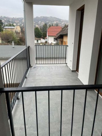 Eladó téglalakás, Pécsett 125.548 M Ft, 3 szobás