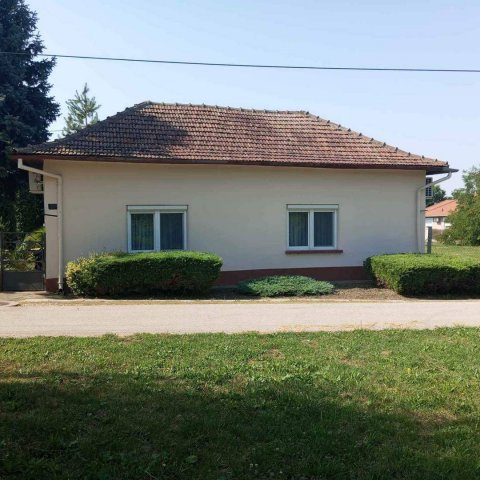 Eladó családi ház, Vésztőn 22 M Ft, 3 szobás