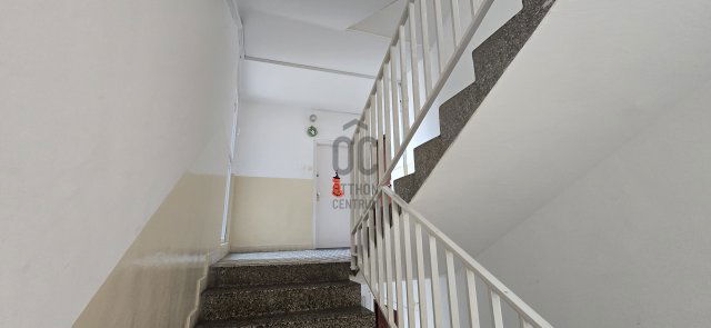 Eladó panellakás, Pakson 41.9 M Ft, 2 szobás