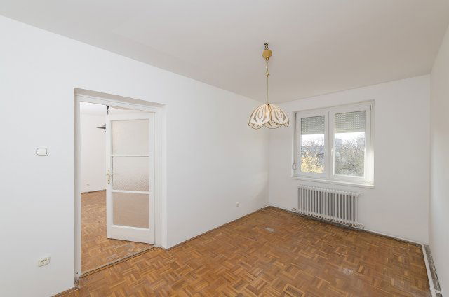 Eladó téglalakás, Nyíregyházán 49.9 M Ft, 3 szobás