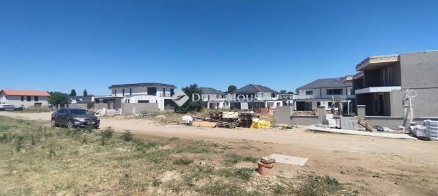 Eladó ikerház, Budapesten, XVI. kerületben 255 M Ft, 4 szobás