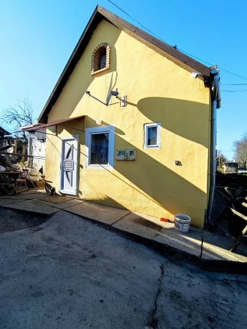Eladó családi ház, Mohácson 15.5 M Ft, 2 szobás