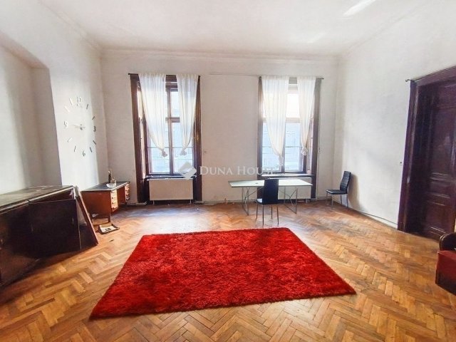 Eladó téglalakás, Budapesten, VII. kerületben 94.5 M Ft