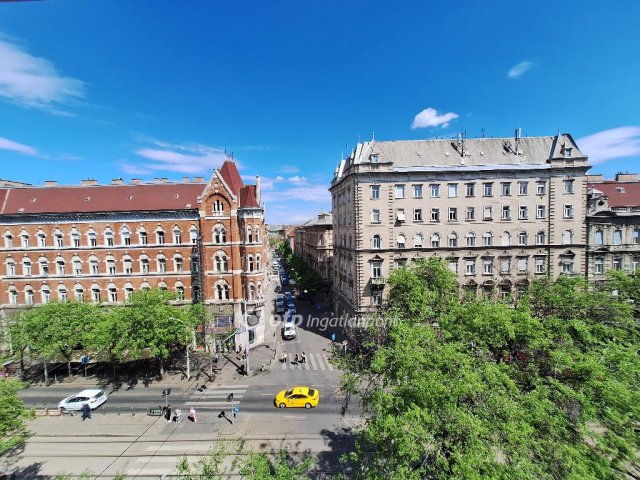 Eladó téglalakás, Budapesten, VII. kerületben 60 M Ft, 1 szobás