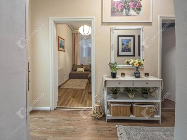 Eladó téglalakás, Sopronban 79.9 M Ft, 3 szobás