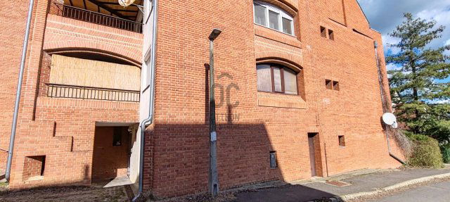 Eladó téglalakás, Balatonföldváron 84.9 M Ft, 4 szobás