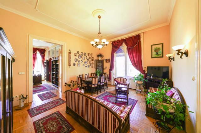 Eladó téglalakás, Budapesten, VII. kerületben 99.9 M Ft