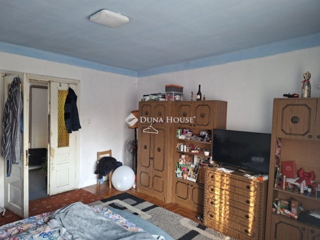 Eladó családi ház, Zámolyon 42 M Ft, 3 szobás