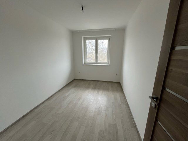 Eladó ikerház, Nyíregyházán 105 M Ft, 4+2 szobás
