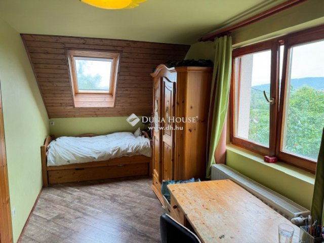 Eladó családi ház, Szentendrén 159 M Ft, 4 szobás