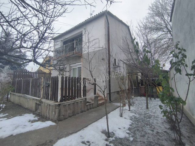 Eladó családi ház, Szegeden 98 M Ft, 3+1 szobás