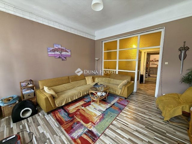 Eladó családi ház, Budapesten, XV. kerületben 89.9 M Ft