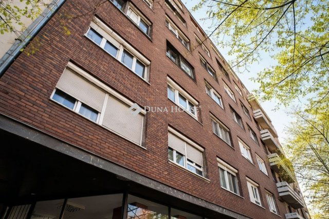 Eladó téglalakás, Budapesten, V. kerületben, Múzeum körúton