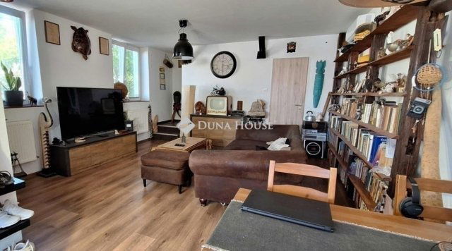 Eladó családi ház, Budapesten, XV. kerületben 89.9 M Ft