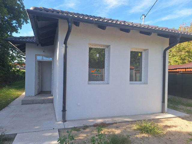 Eladó családi ház, Szigethalmon 86 M Ft, 4 szobás
