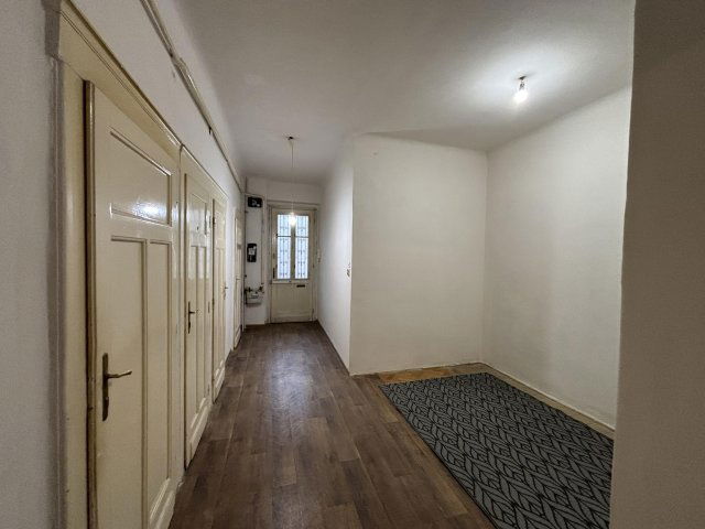 Eladó téglalakás, Budapesten, XIII. kerületben, Balzac utcában