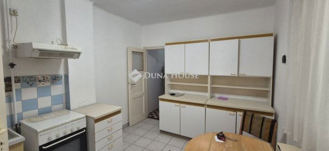 Eladó családi ház, Hódmezővásárhelyen 43 M Ft, 2 szobás