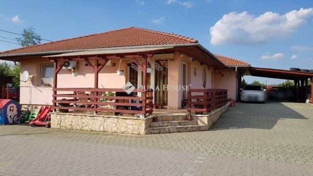 Eladó családi ház, Üllőn 149 M Ft, 4 szobás
