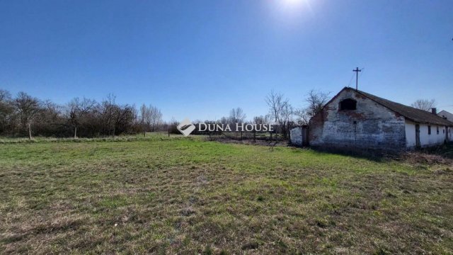 Eladó ipari ingatlan, Pálmonostorán 29 M Ft