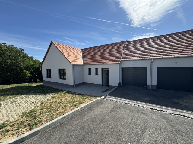 Eladó családi ház, Nagykozáron, Hunyadi utcában 109.9 M Ft