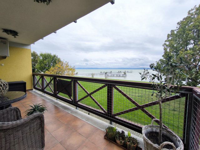 Eladó téglalakás, Balatonőszödön 128 M Ft, 2 szobás
