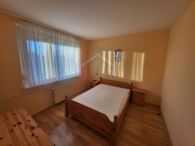 Kiadó panellakás, albérlet, Sopronban 200 E Ft / hó, 2 szobás